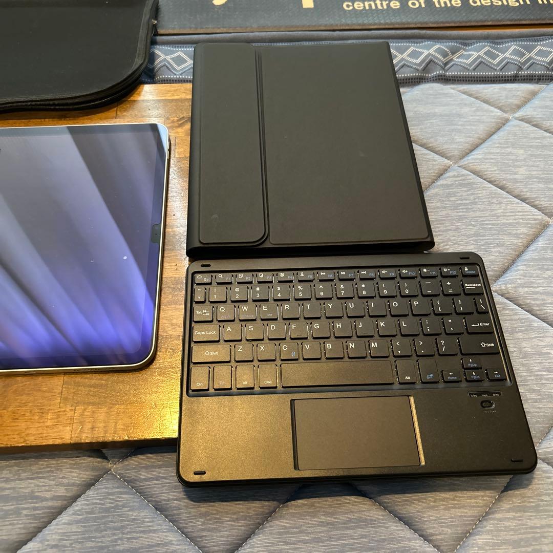 iPad 11インチWi-Fi 128GB 2025年春モデル超美品充電回数4回