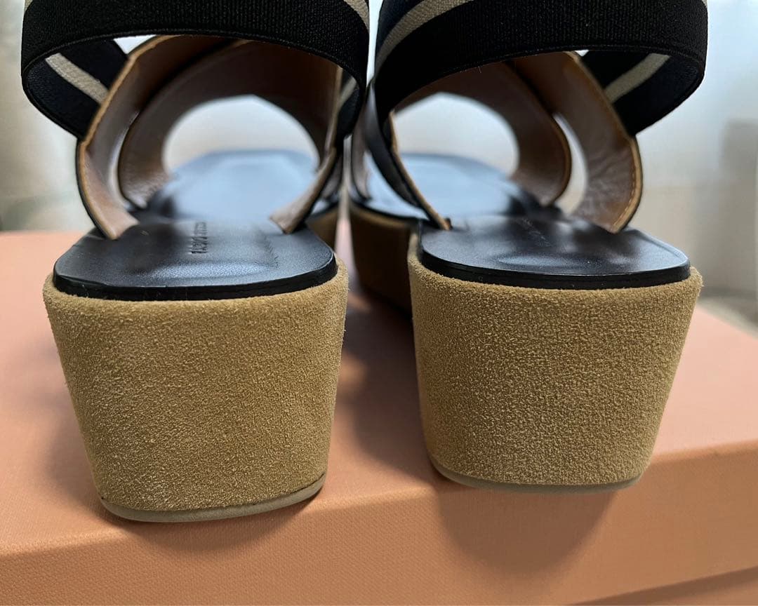 【未使用】ファビオルスコーニ　厚底サンダル37