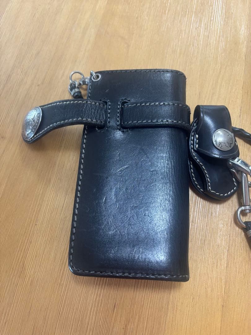 ブラックレザーウォレットチェーンアルバカーキシルバーコンチョ