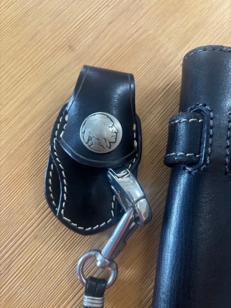 ブラックレザーウォレットチェーンアルバカーキシルバーコンチョ