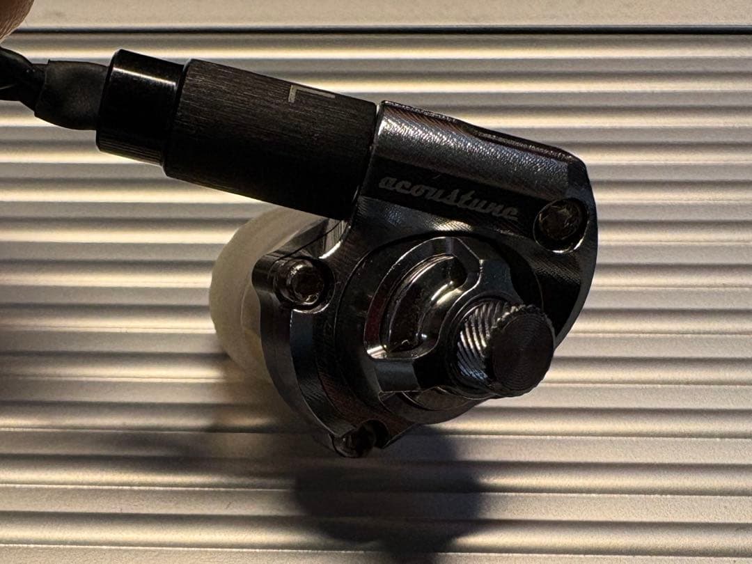 acoustune hs1677ss ガンメタ