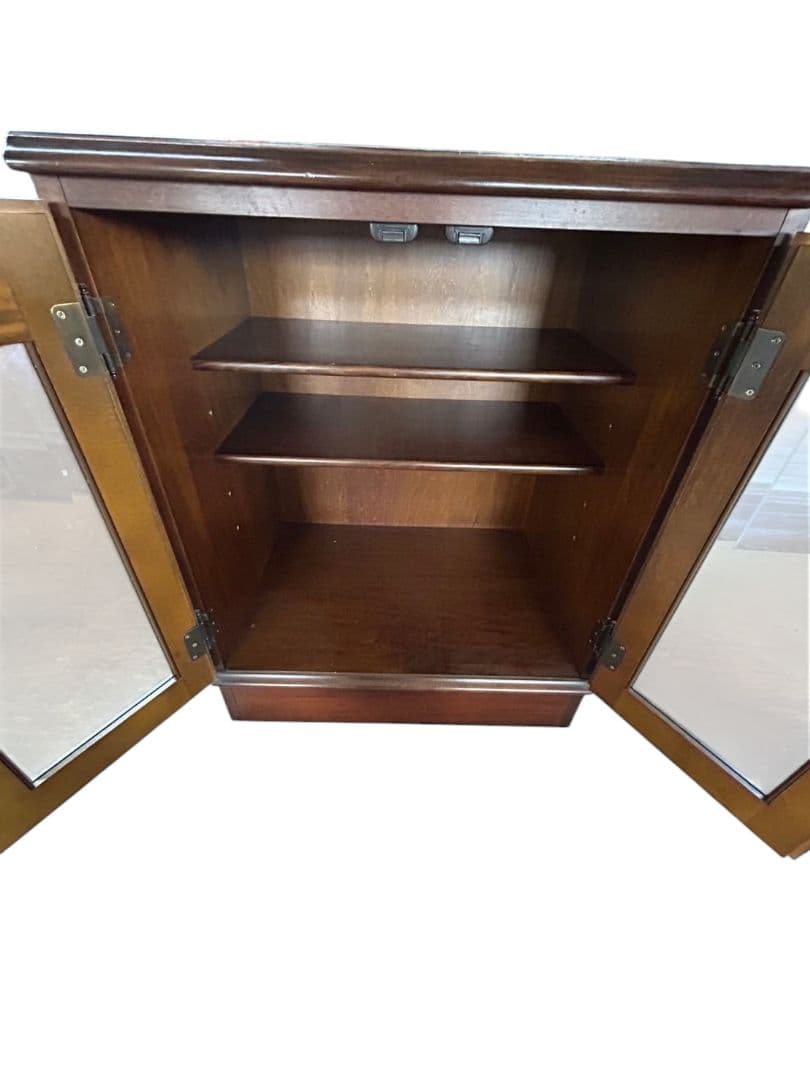 カリモク karimoku ガラス扉キャビネット