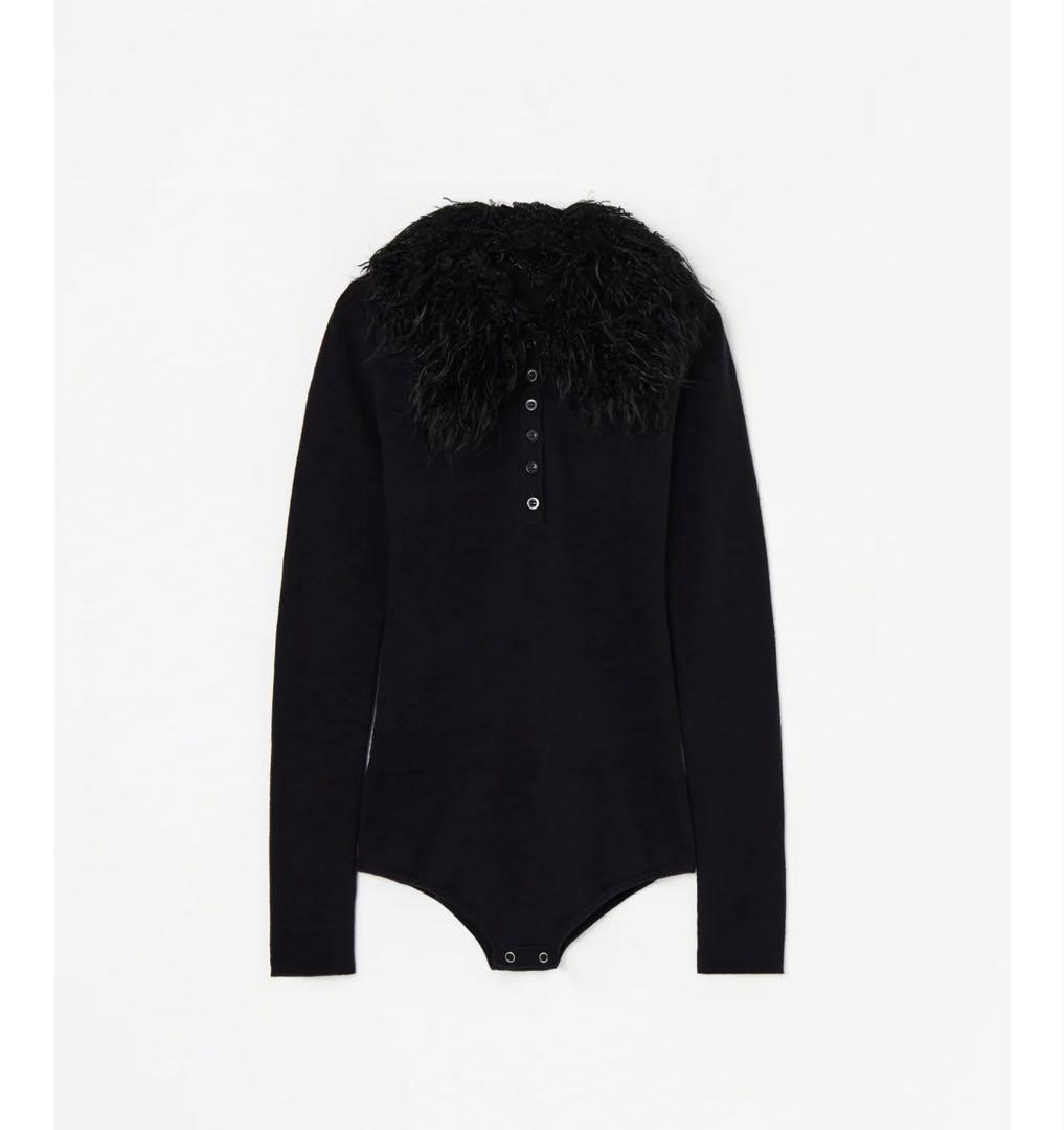 BEEDEN FUR COLLAR KNITTED BODY SUIT ブラック