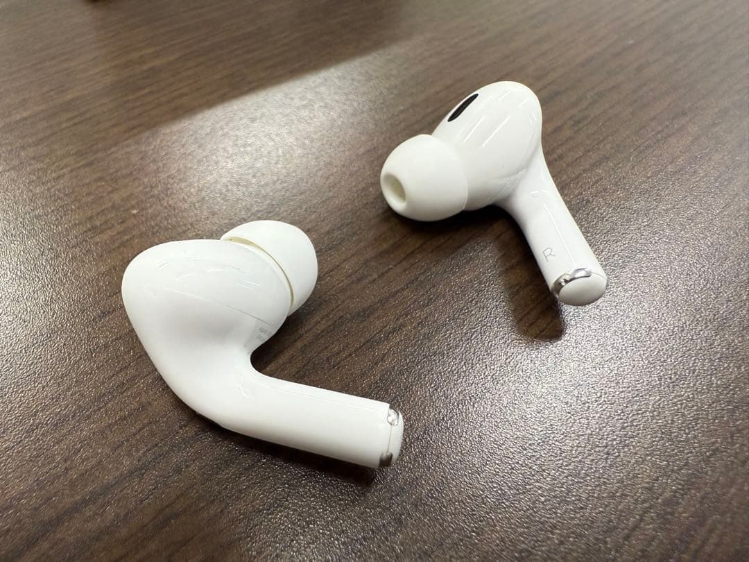 L*W様 Apple AirPods Pro （2nd generation）中