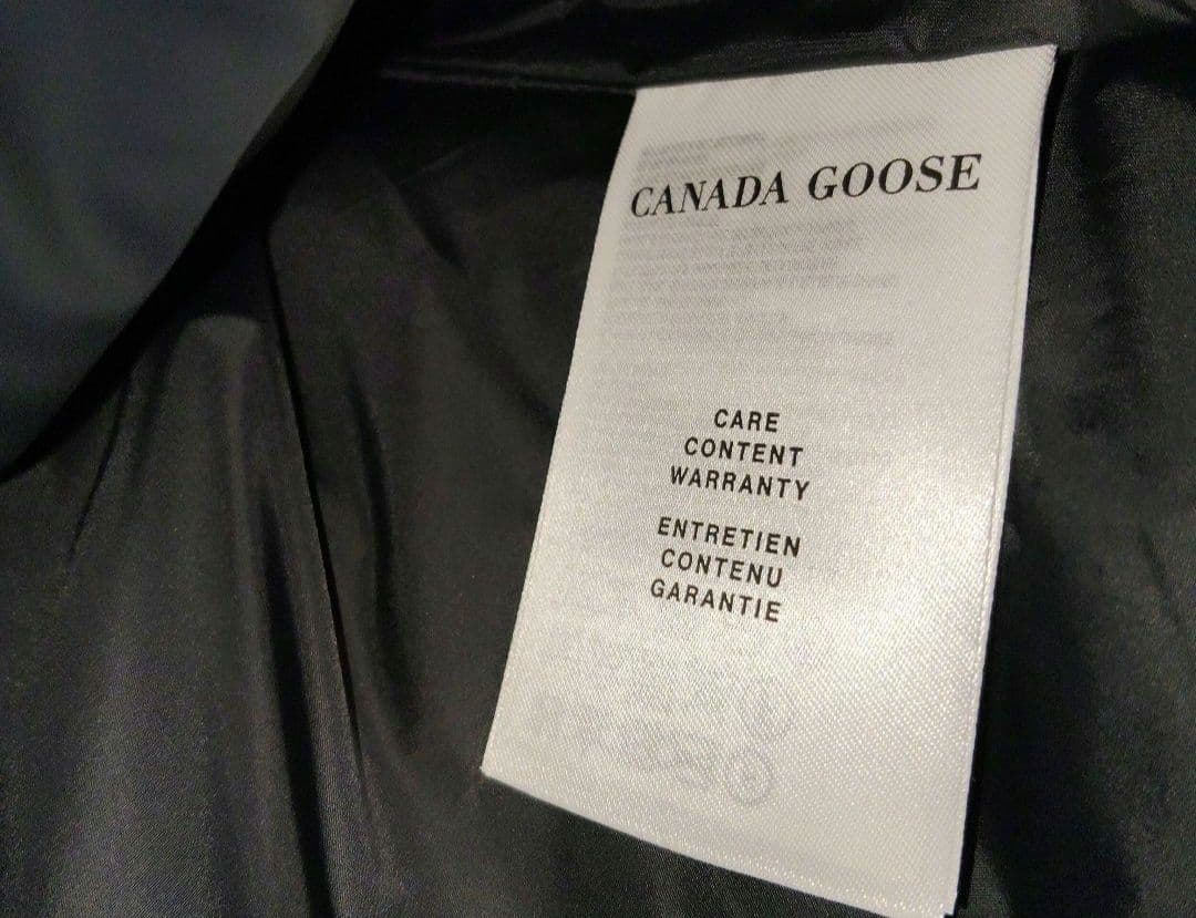 カナダグース ガーソンベスト ブラックレーベル サイズS 2081MB