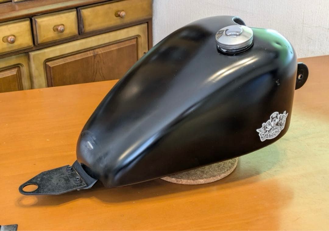 sr400 タンクスポーツタンクアルミ　モーターロック　2% ボバー　チョッパー