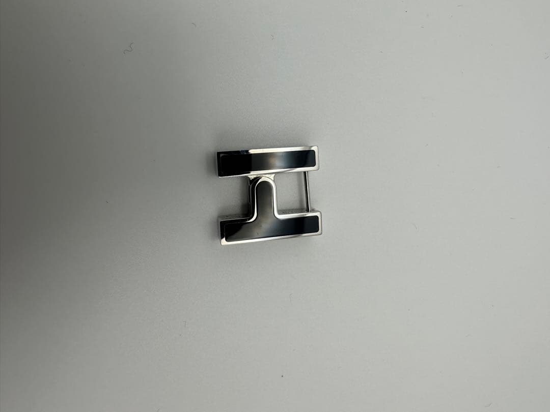 エルメス　Hロゴ片耳用ピアス　未使用品