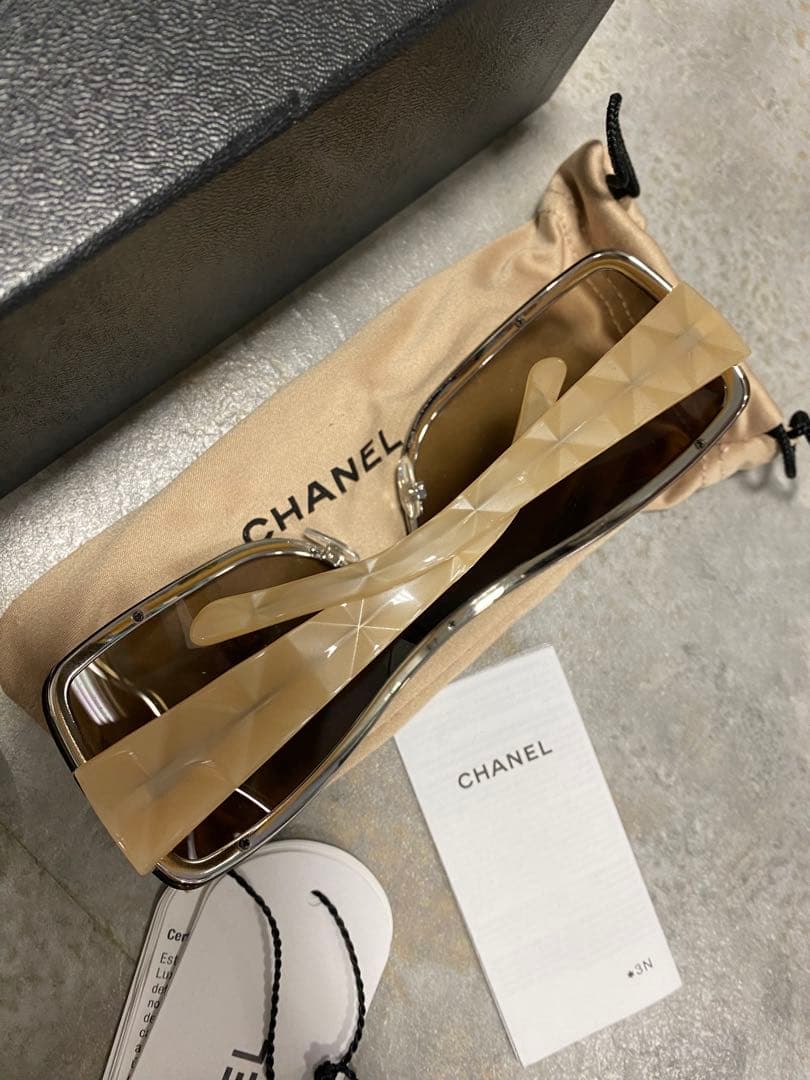 CHANEL サングラス　未使用新品