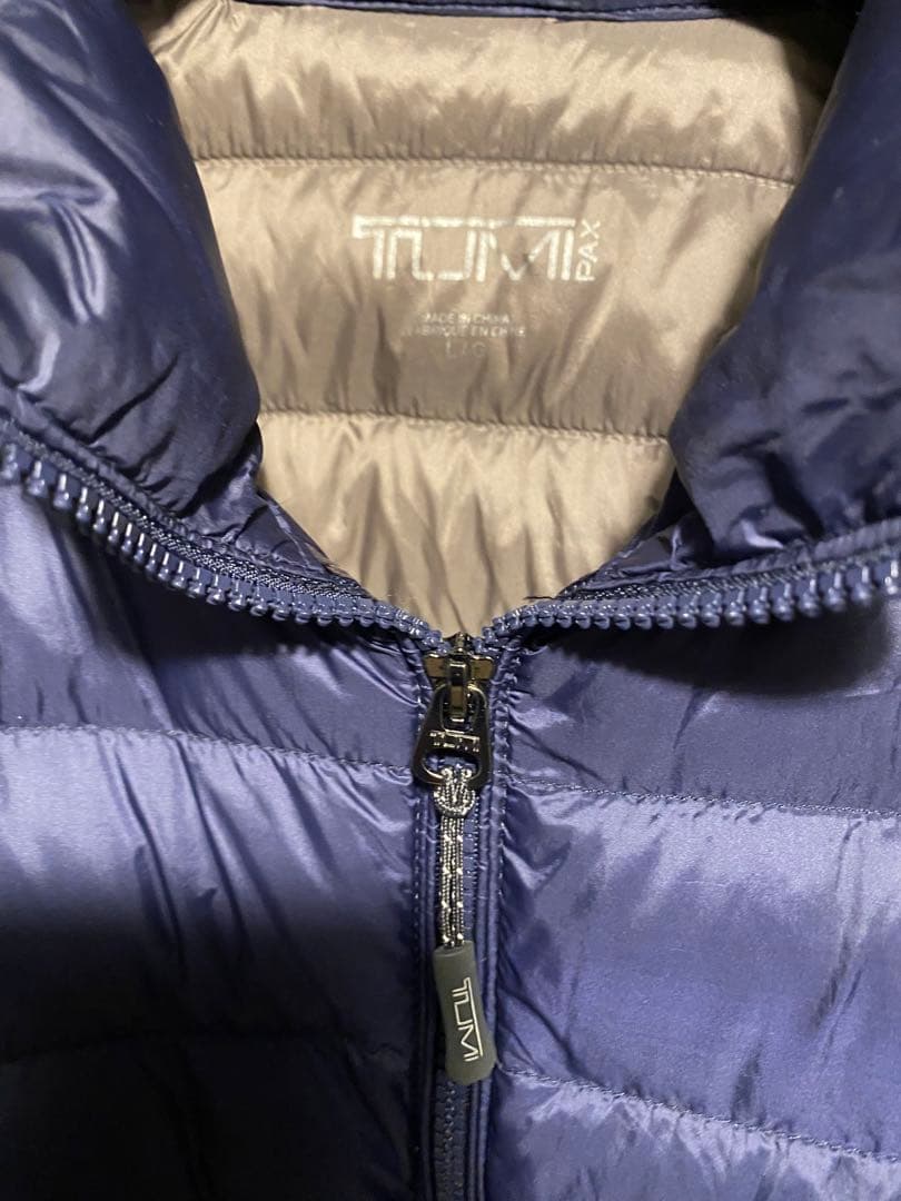 TUMI PAX ネイビーダウンジャケット