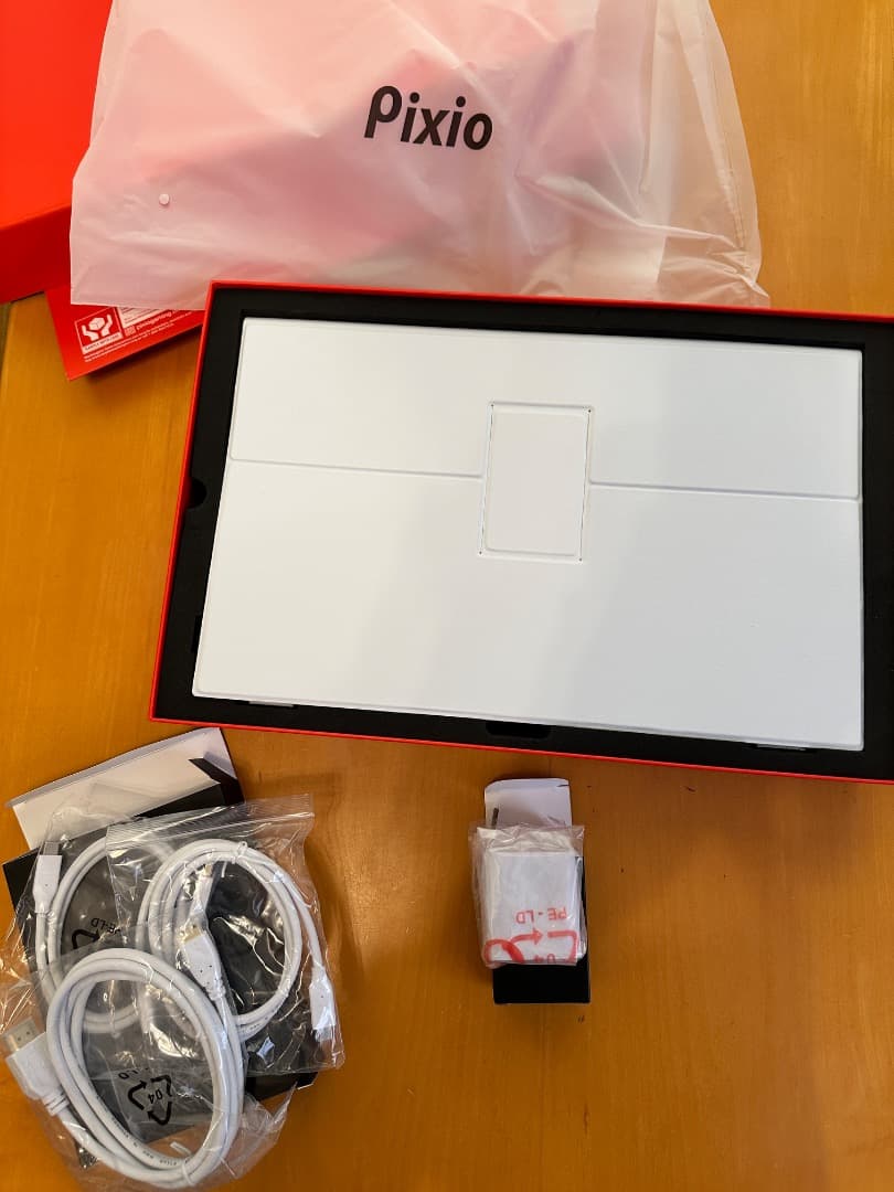 Pixio モニター 本体