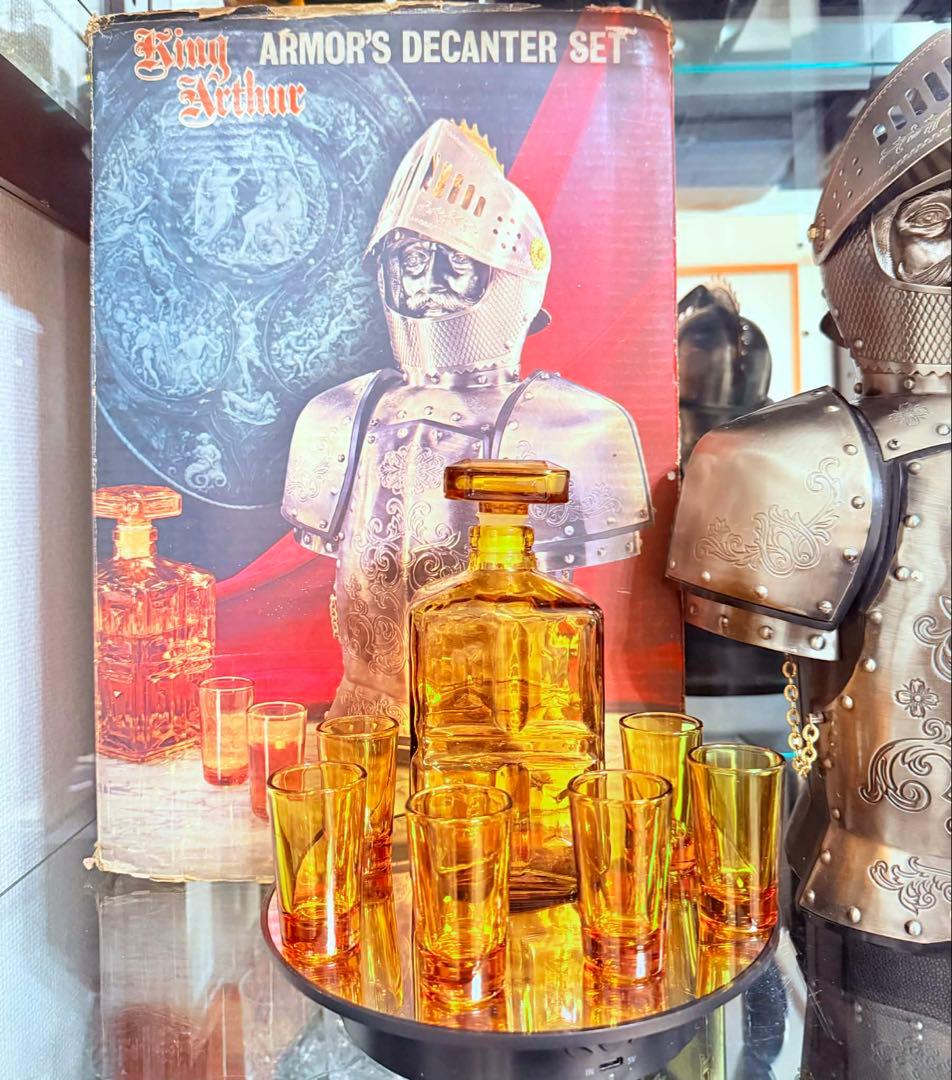 ニッカウイスキー 西洋甲冑 ボトルケース アンティーク