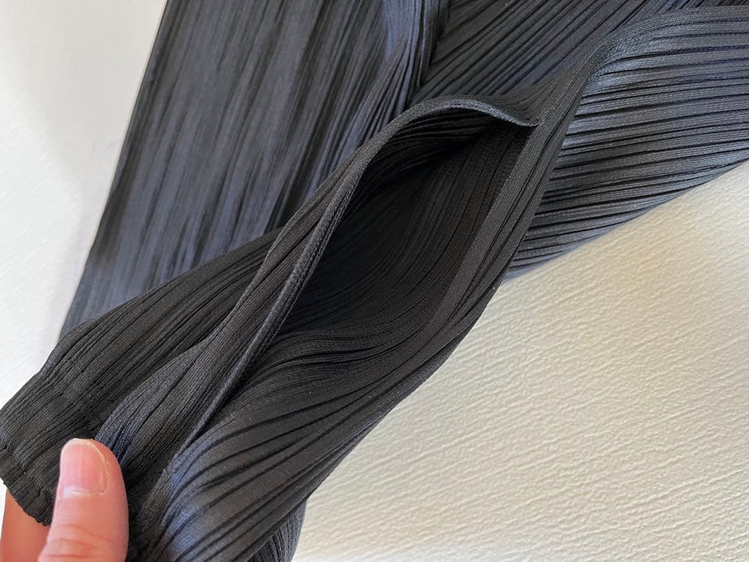 PLEATS PLEASE ブラック サイズ3 ポケット有