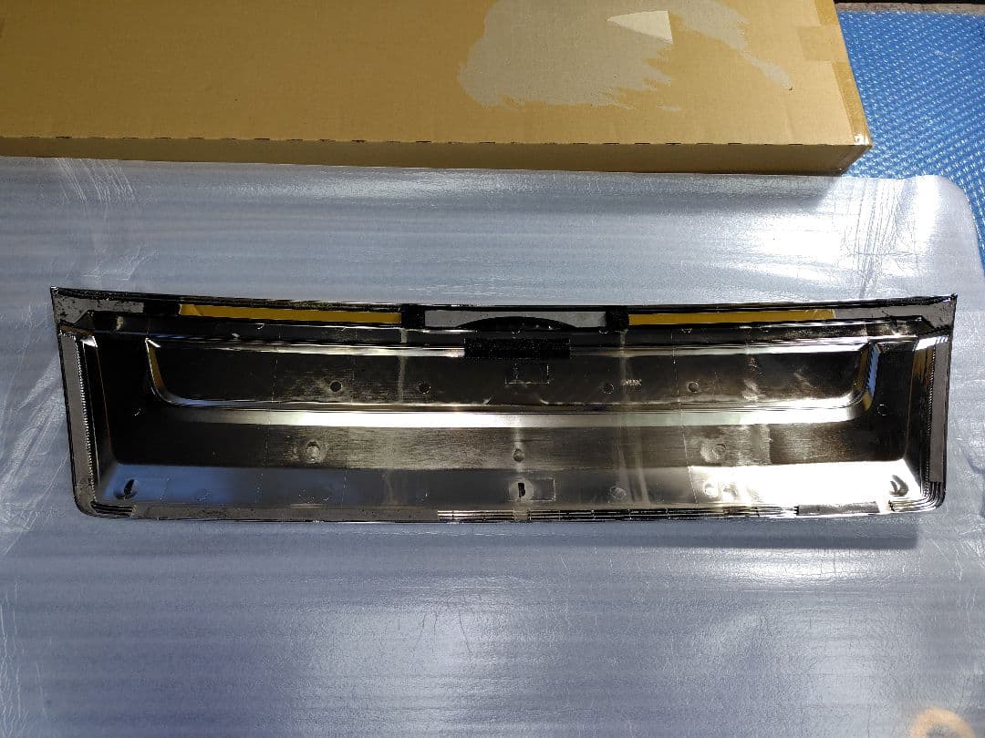 ハイゼットトラック　フロントガーニッシュ メッキ　S500P系