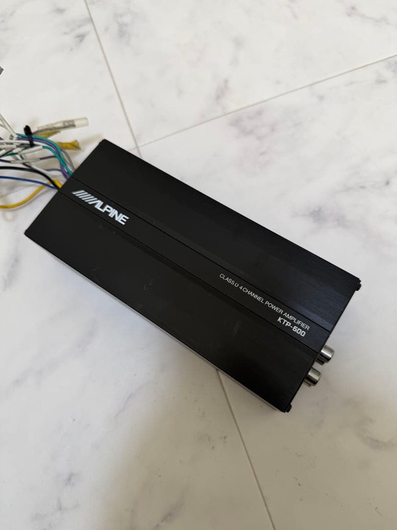 ALPINE KTP-600 4チャンネルデジタルアンプ