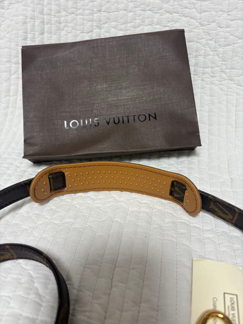 LOUIS VUITTON モノグラム ショルダーストラップ