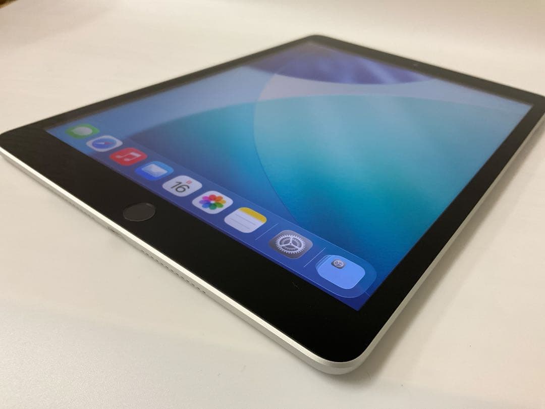 ★超美品 87％★ IPAD 第9世代 64GB Wifiモデル 【即日発送】
