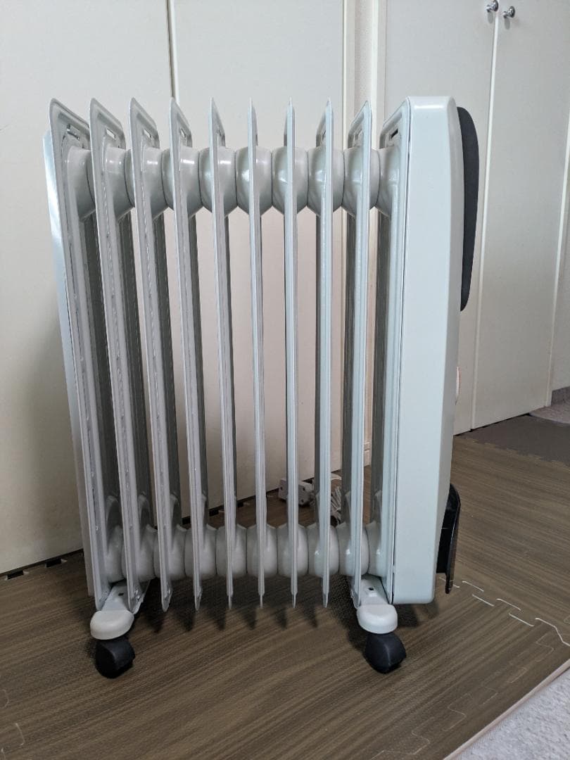 DeLonghi デロンギ オイルヒーター H771015EFSN-BK