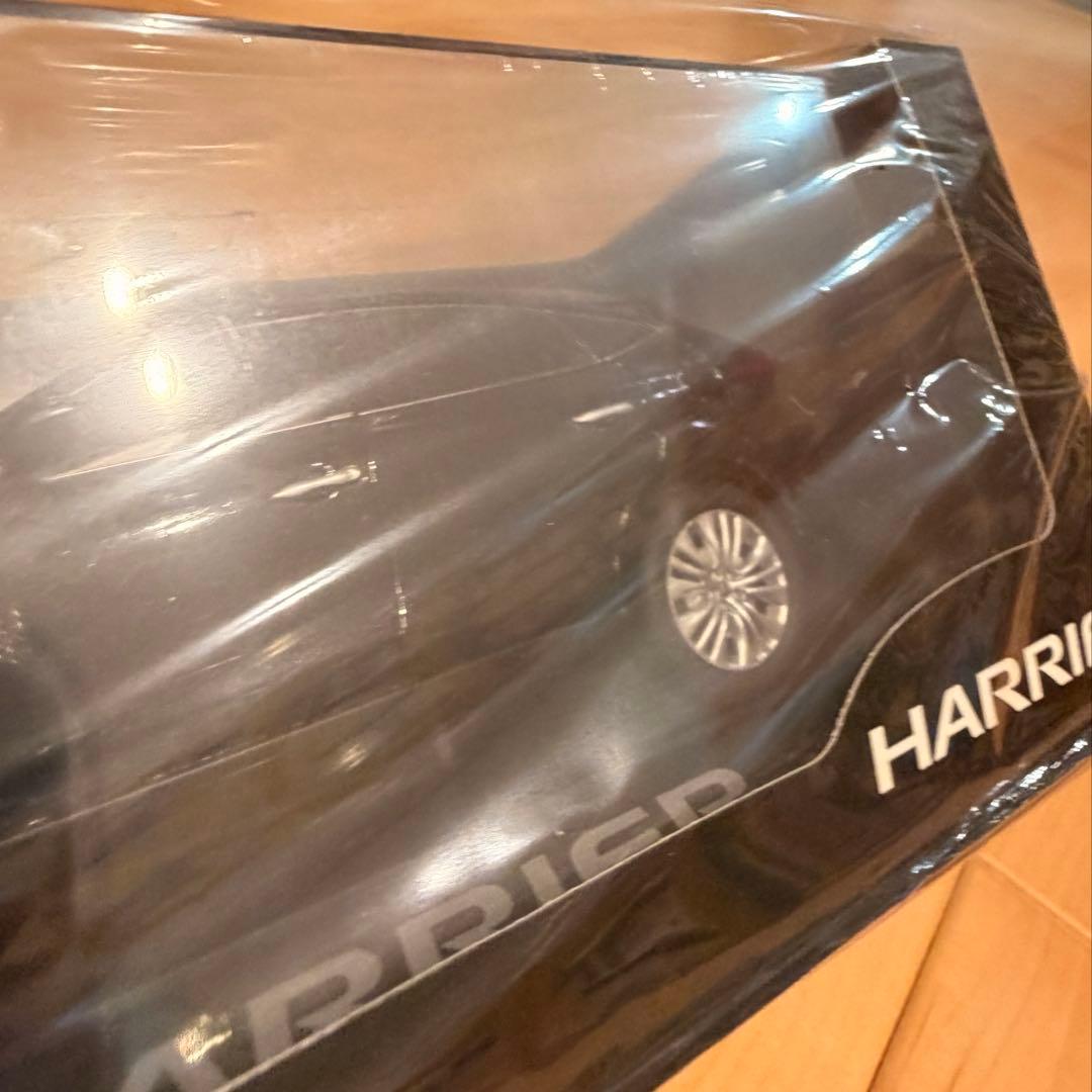 トヨタ カラーサンプル ミニカー ハリアー HARRIER 1/30 ブラック