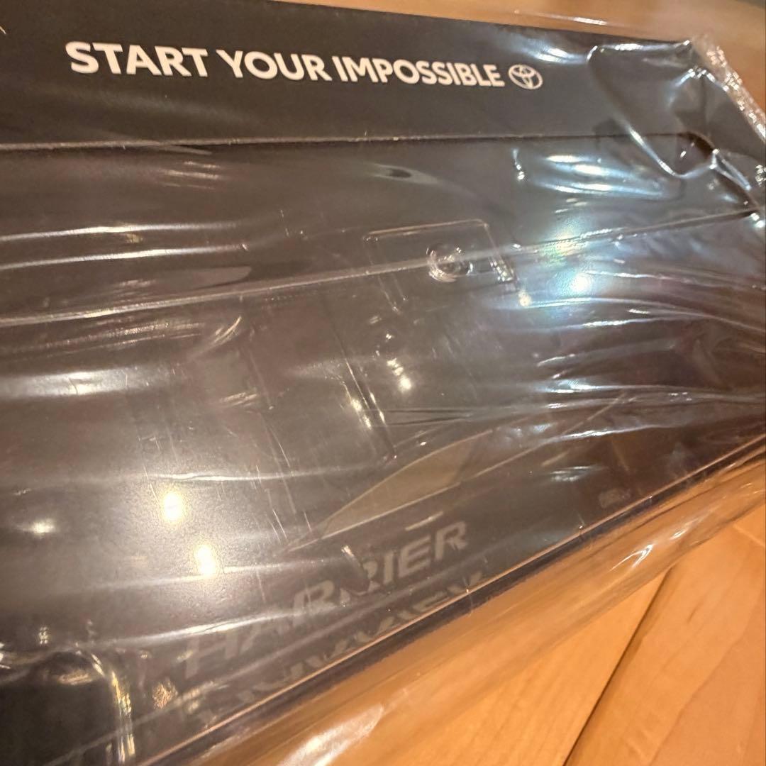 トヨタ カラーサンプル ミニカー ハリアー HARRIER 1/30 ブラック