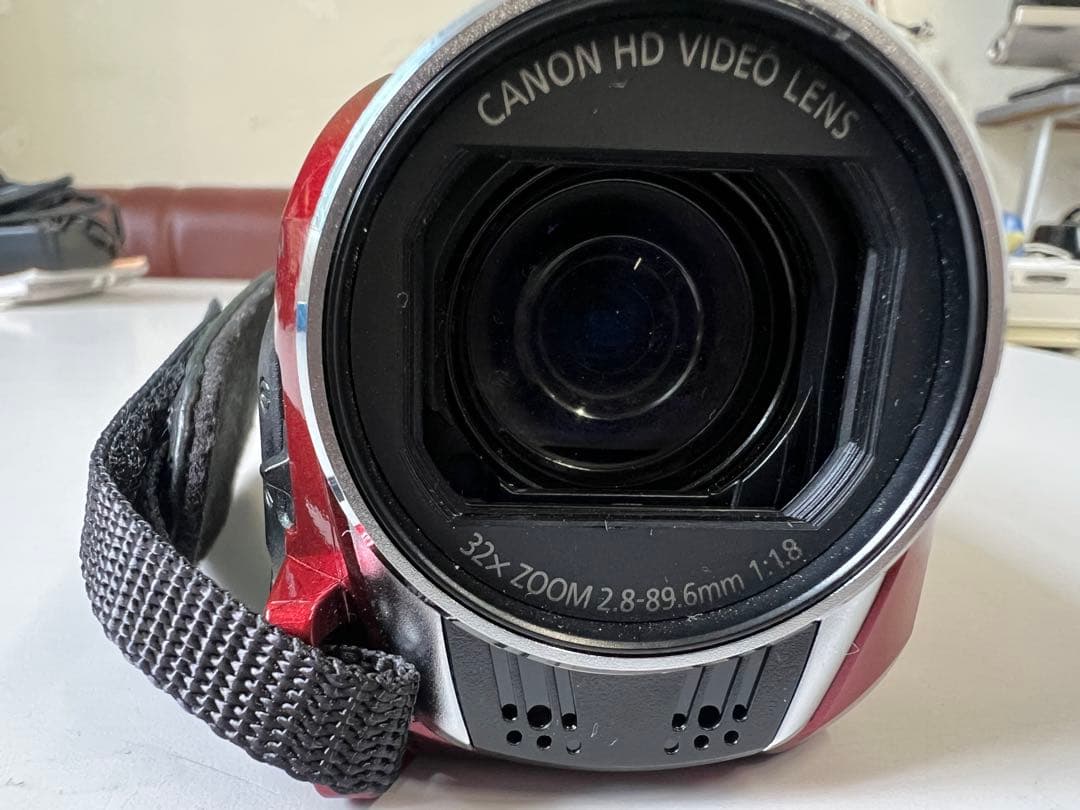 Canon IVIS HF R32 レッド バッテリー2個付き( 動作確認済)