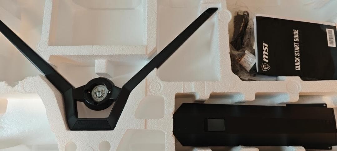 34インチ ウルトラワイドゲーミングモニター　MSI MPG341CQR