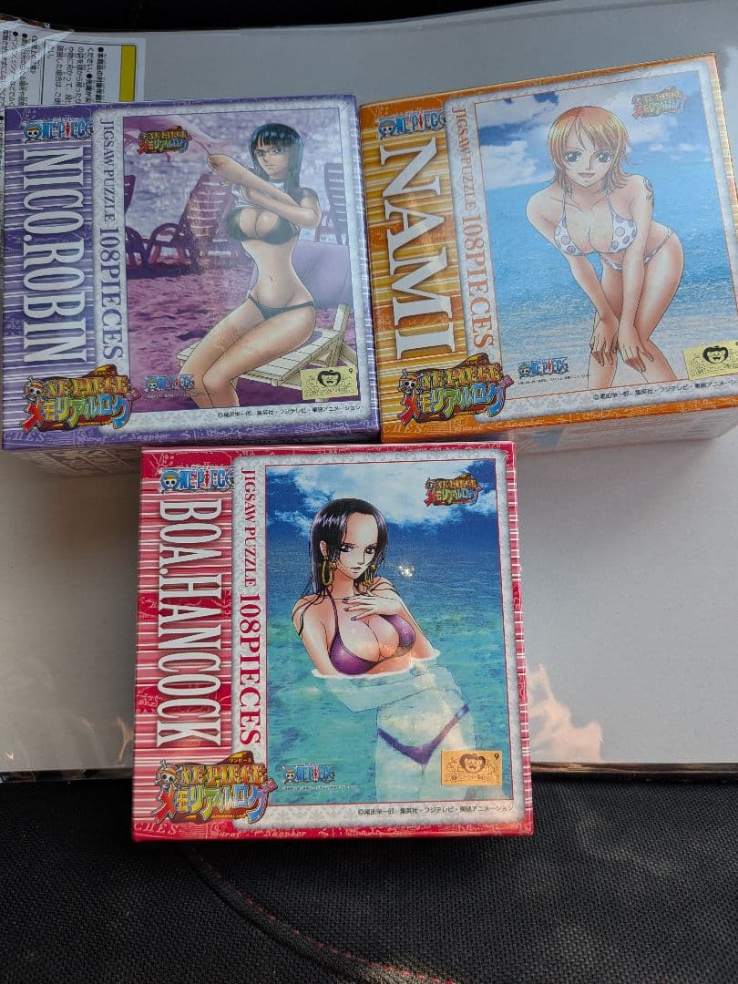 ワンピース　メモリアルログ　ジグソーパズル3種セット（ナミ、ロビン、ハンコック）