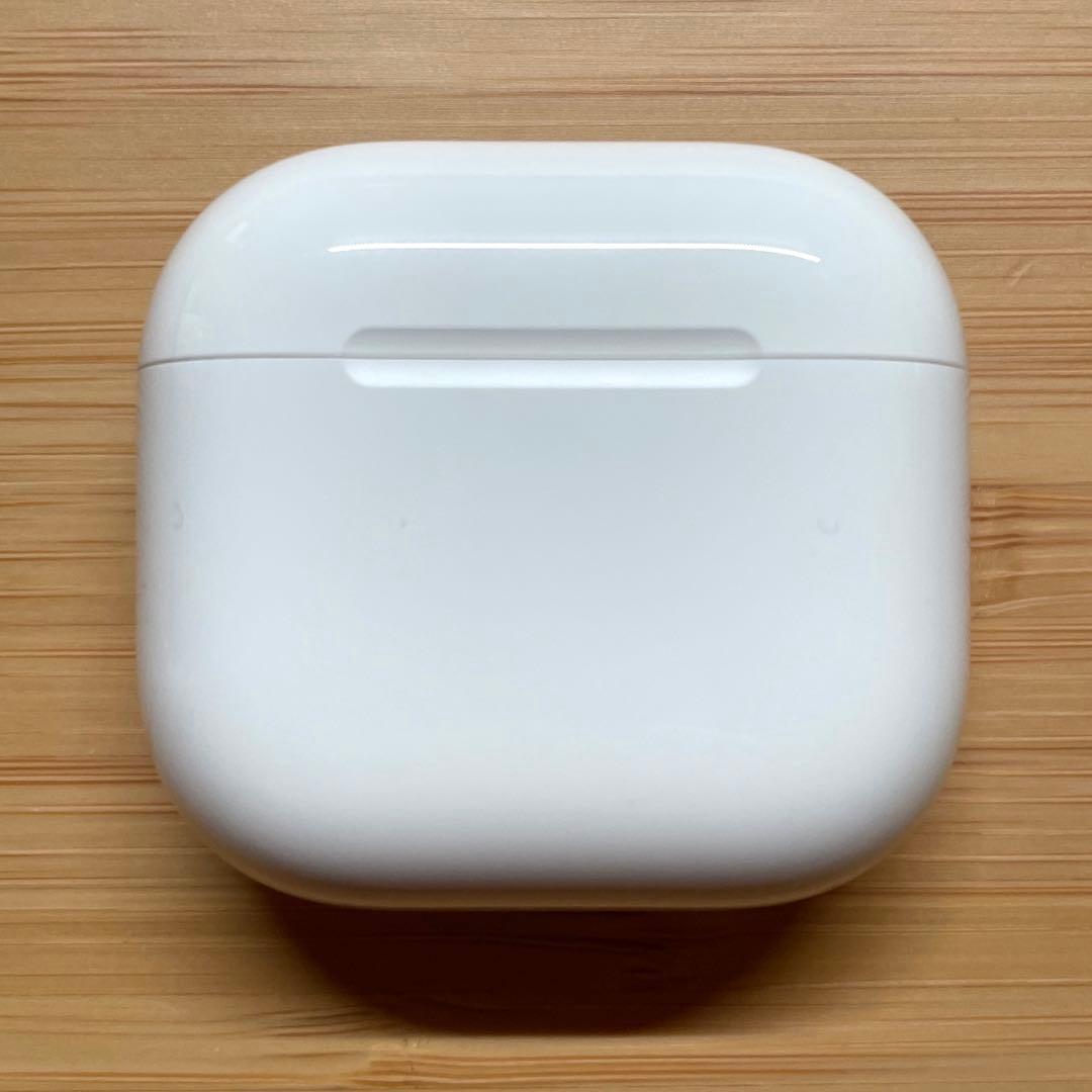 使用回数1回!国内正規店購入 Apple AirPod4 本体 ＋ クリアケース