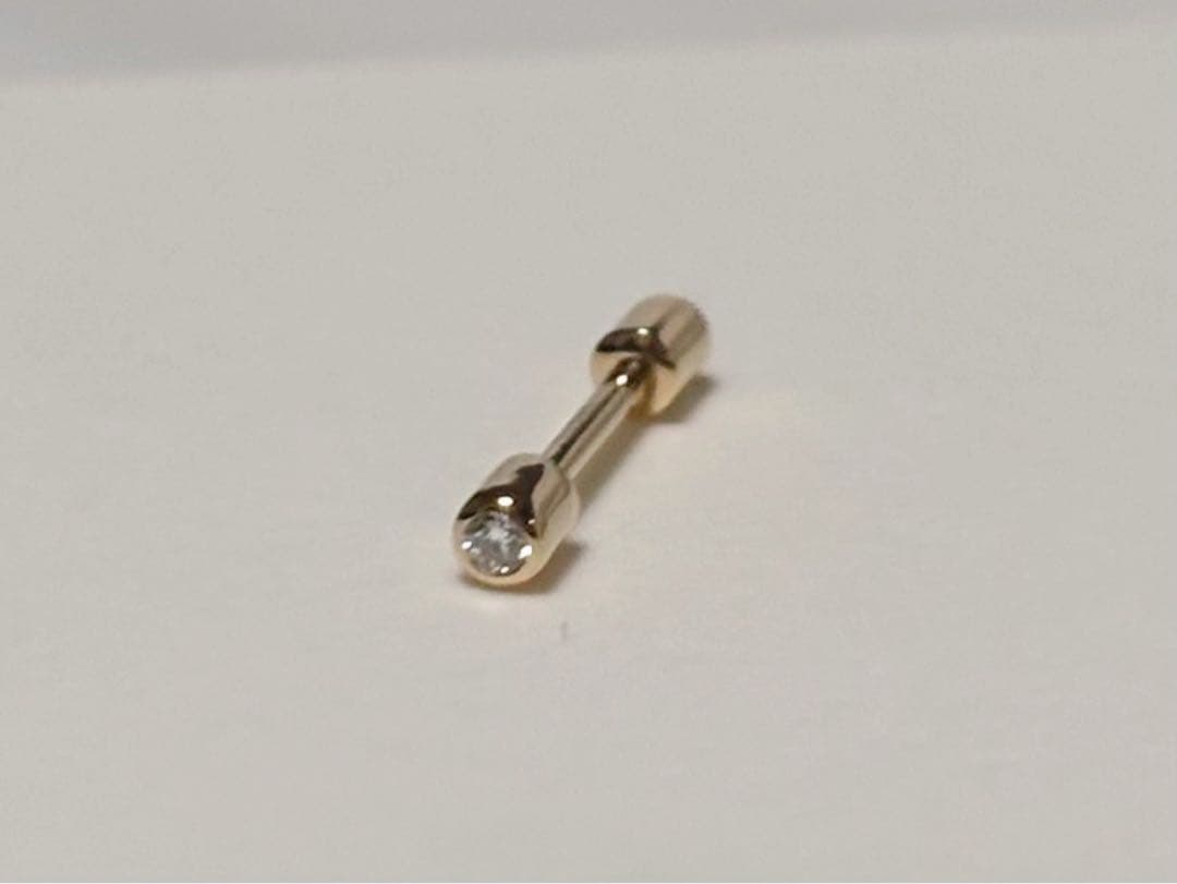 〈シハラ〉ダイヤモンドツイストピンピアス01