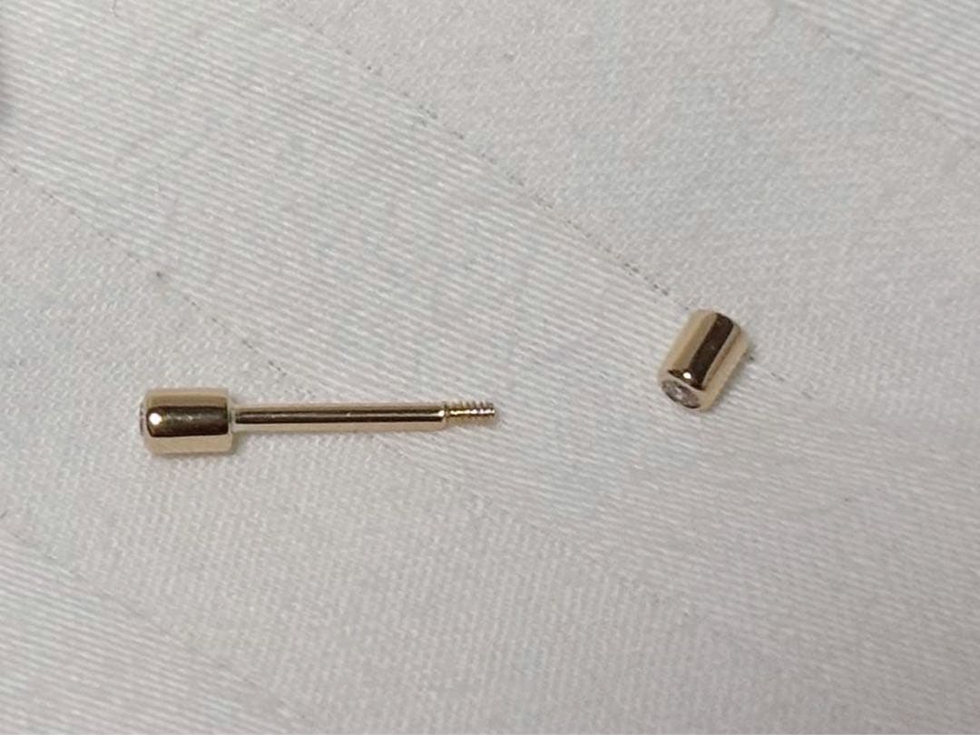 〈シハラ〉ダイヤモンドツイストピンピアス01