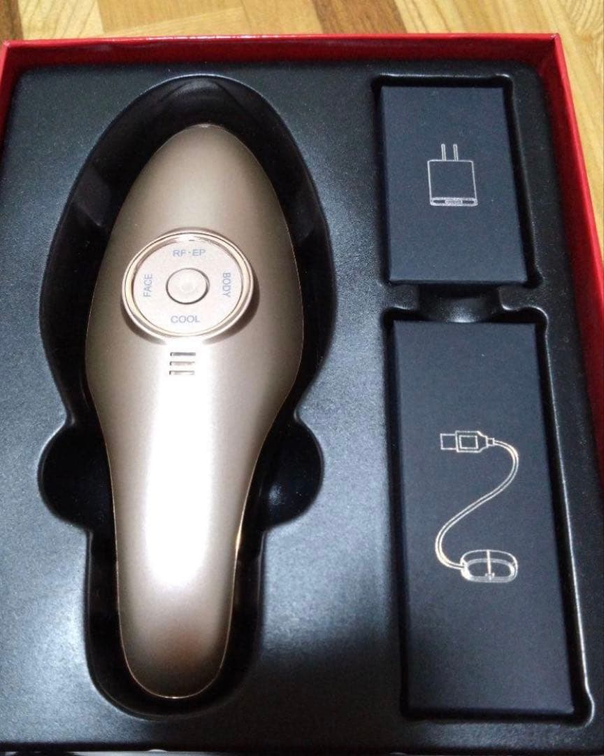 ME LA BOUM Eclat ミーラボン エクラ　美顔器　全身使えてお得