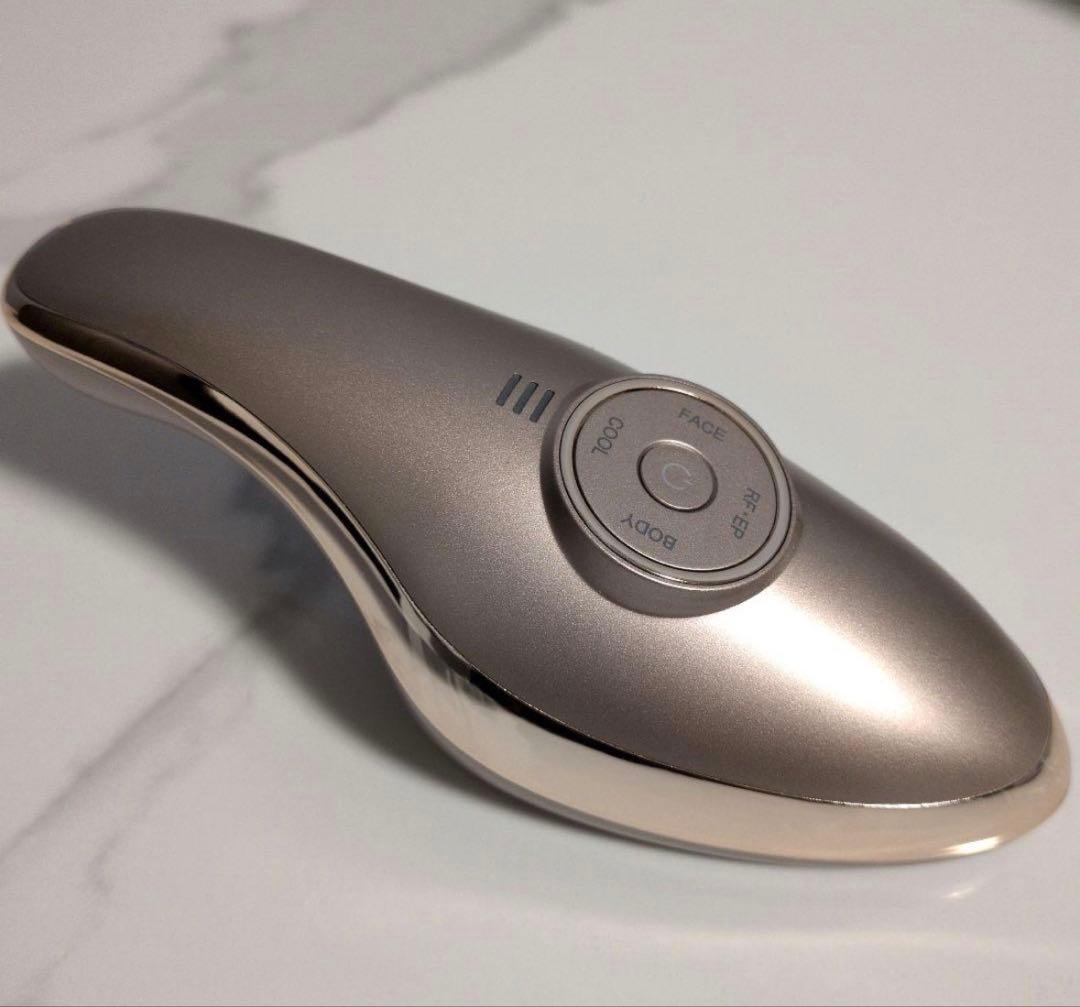 ME LA BOUM Eclat ミーラボン エクラ　美顔器　全身使えてお得