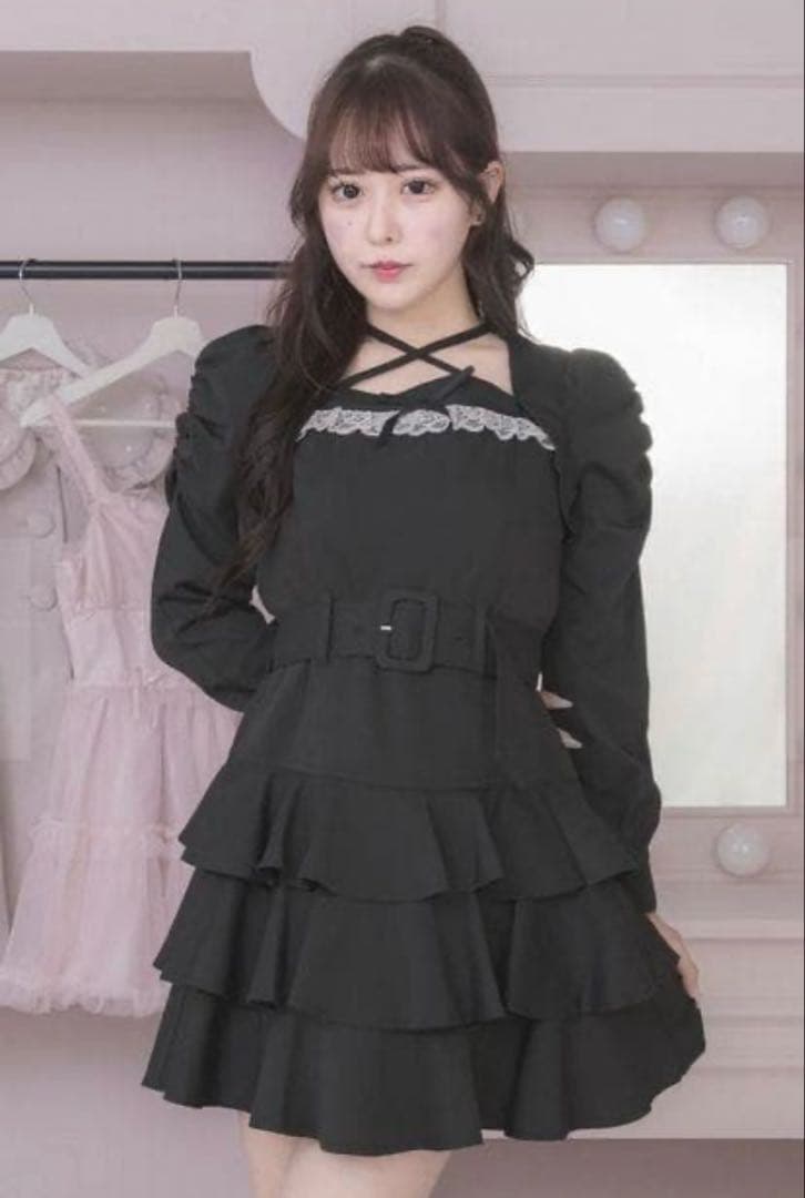 piumピウム ティアードフリル長袖ミニワンピース