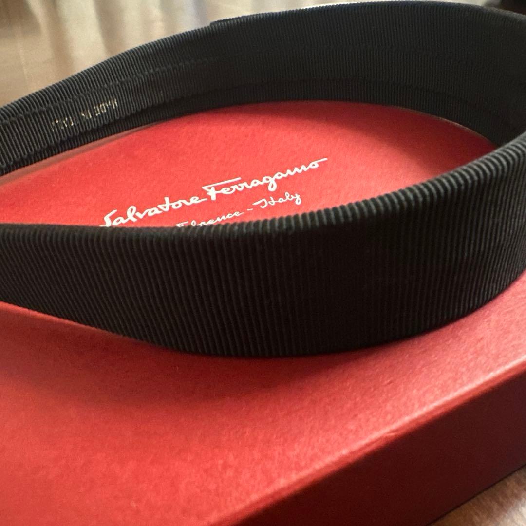 限定値下げSalvatore Ferragamo カチューシャ リボン ビジュー