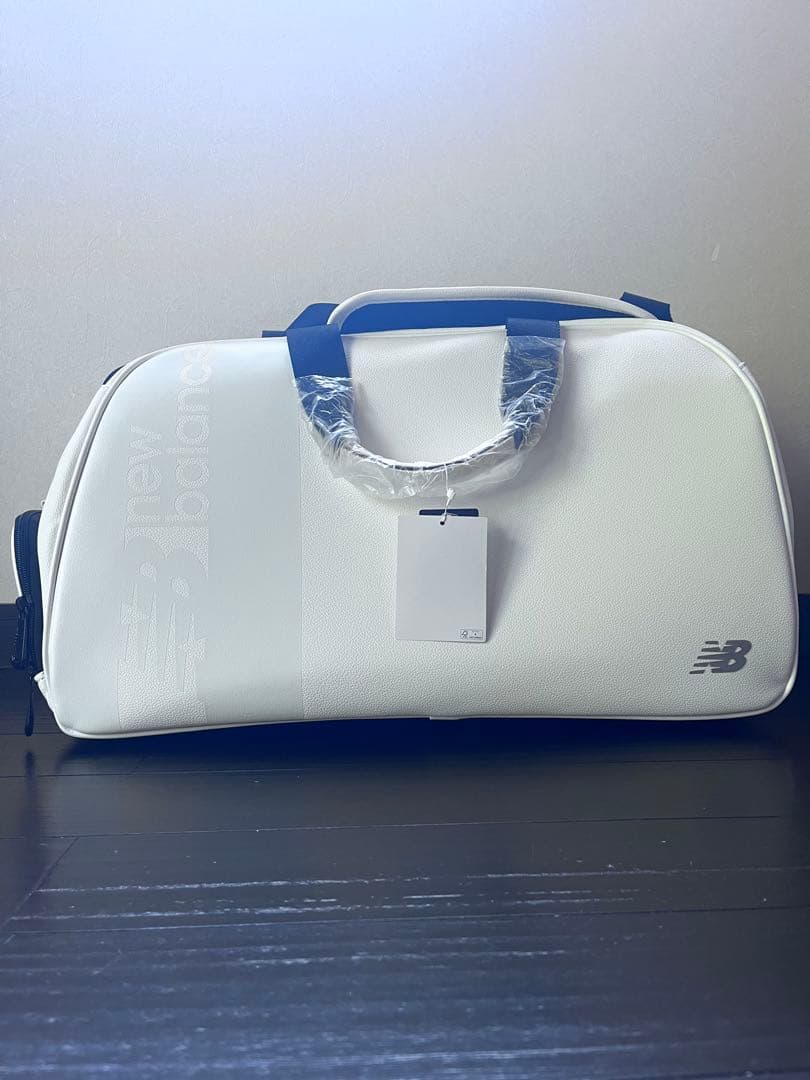 new balance ホワイトボストンバッグ