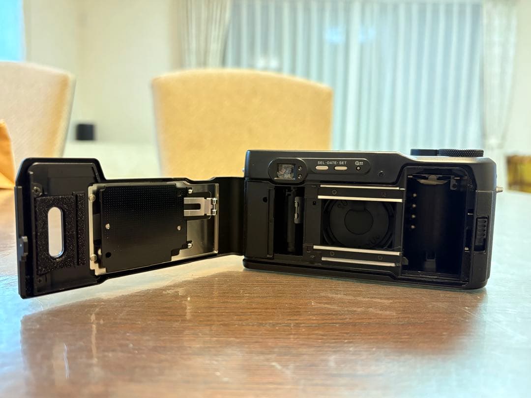 ひ*ら様 【値下げ】富士フイルム フィルムコンパクトカメラ KLASSE ブラッ