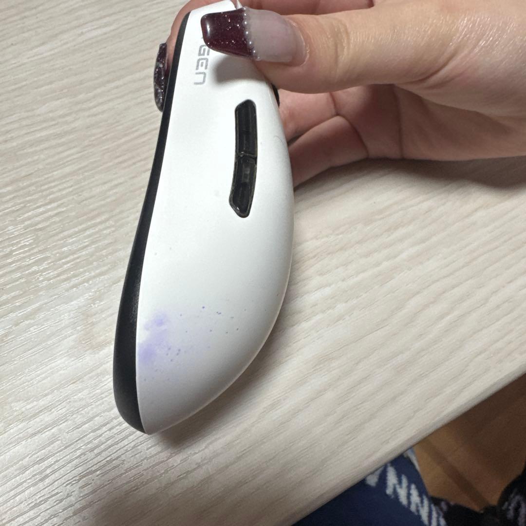 np01s w wireless White ゲーミングマウス