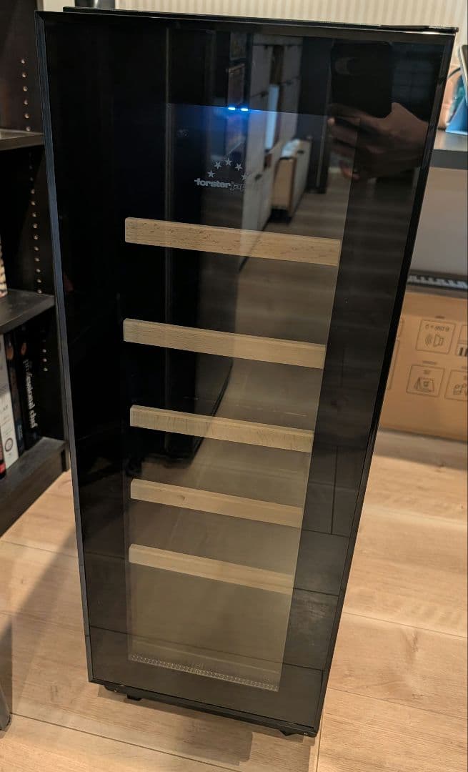 ワインセラー 20本収納 フォルスタージャパン FJP-57GS（BK）