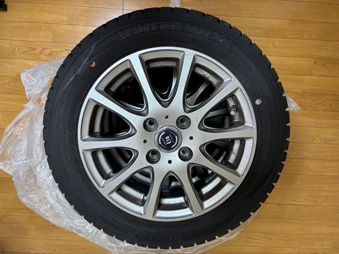 DUNLOP スタッドレスタイヤ　14インチホイールセット