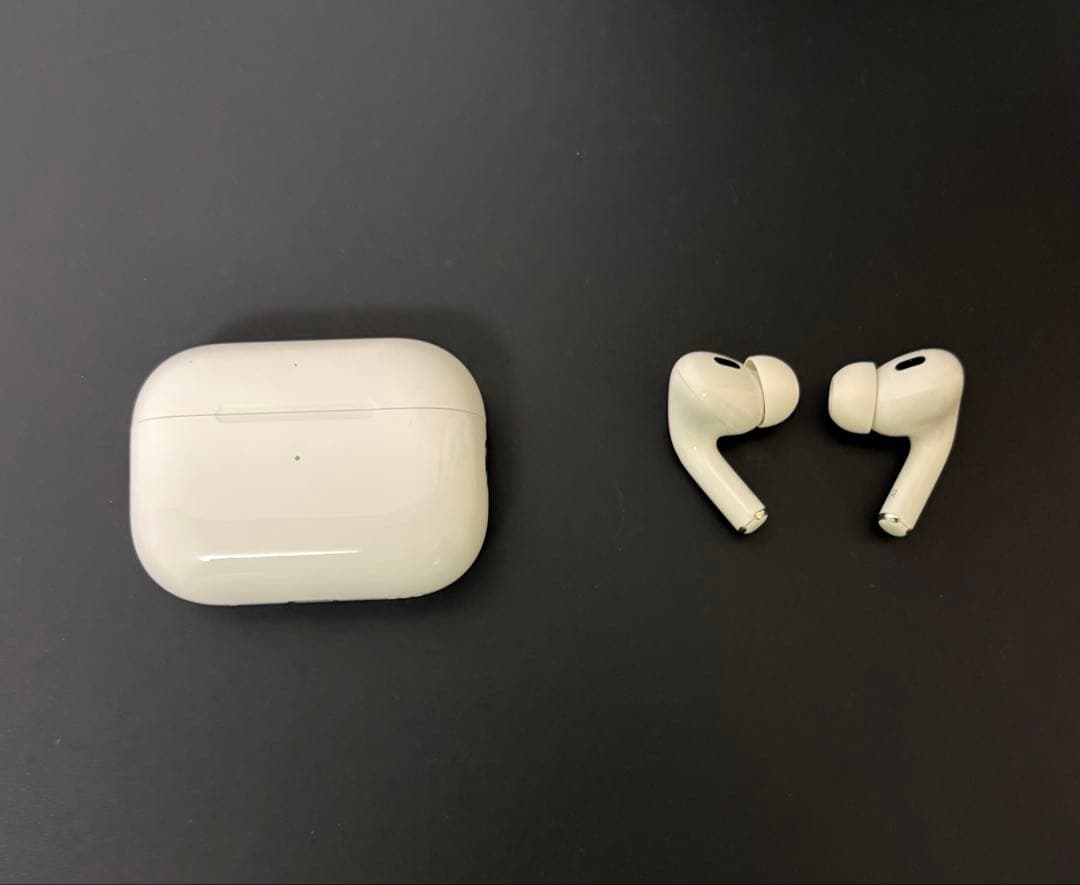 AirPods Pro2 第2世代 オマケカバー付 最終セール‼️