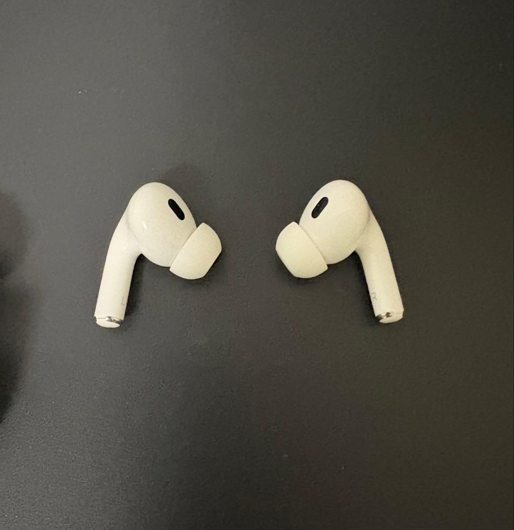AirPods Pro2 第2世代 オマケカバー付 最終セール‼️