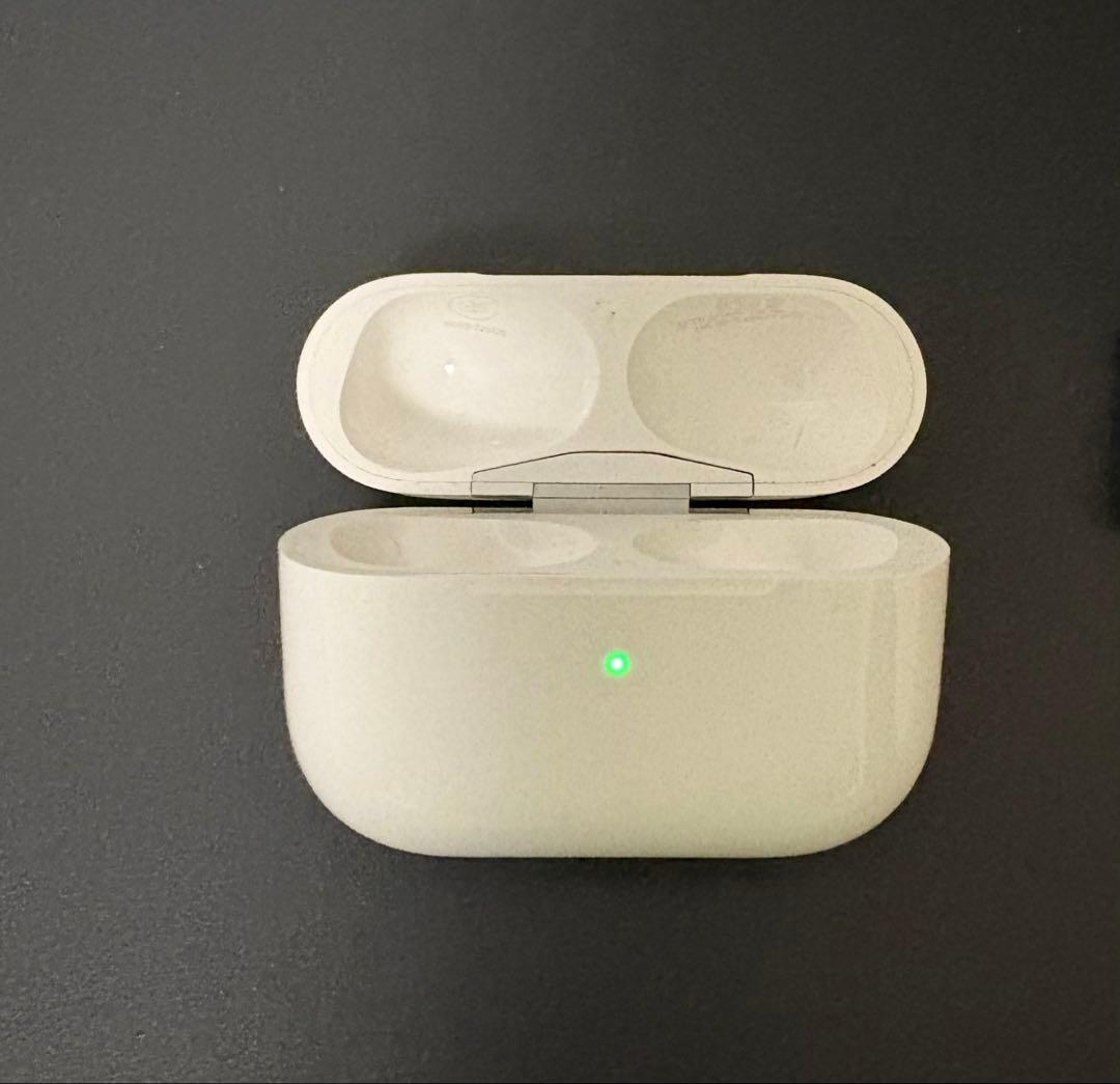 AirPods Pro2 第2世代 オマケカバー付 最終セール‼️