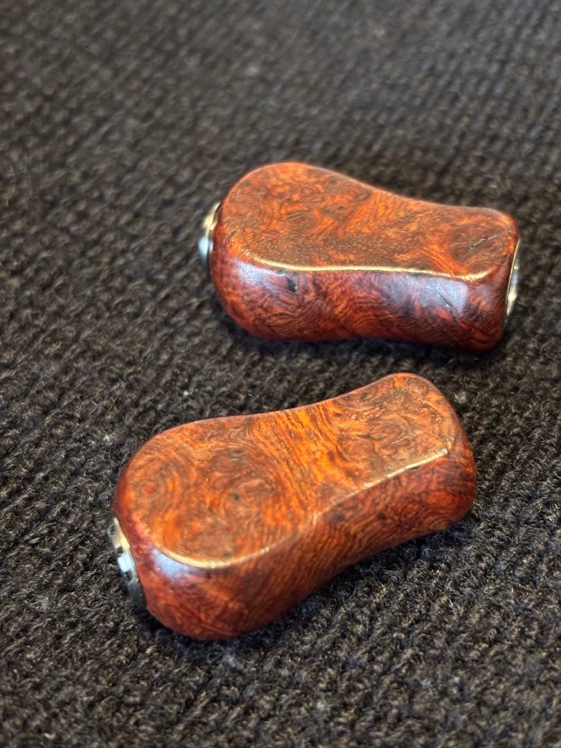 スプリームスタイル 本花梨瘤紅白ウッドハンドルノブ2個セット