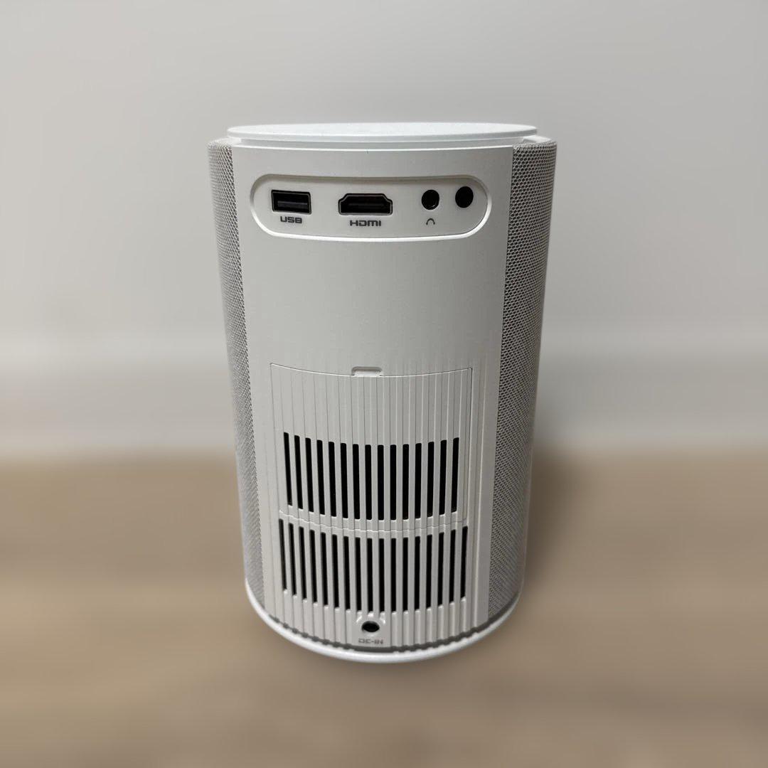 小型プロジェクター　家庭用　ホームシアター　ホワイト　Bluetooth