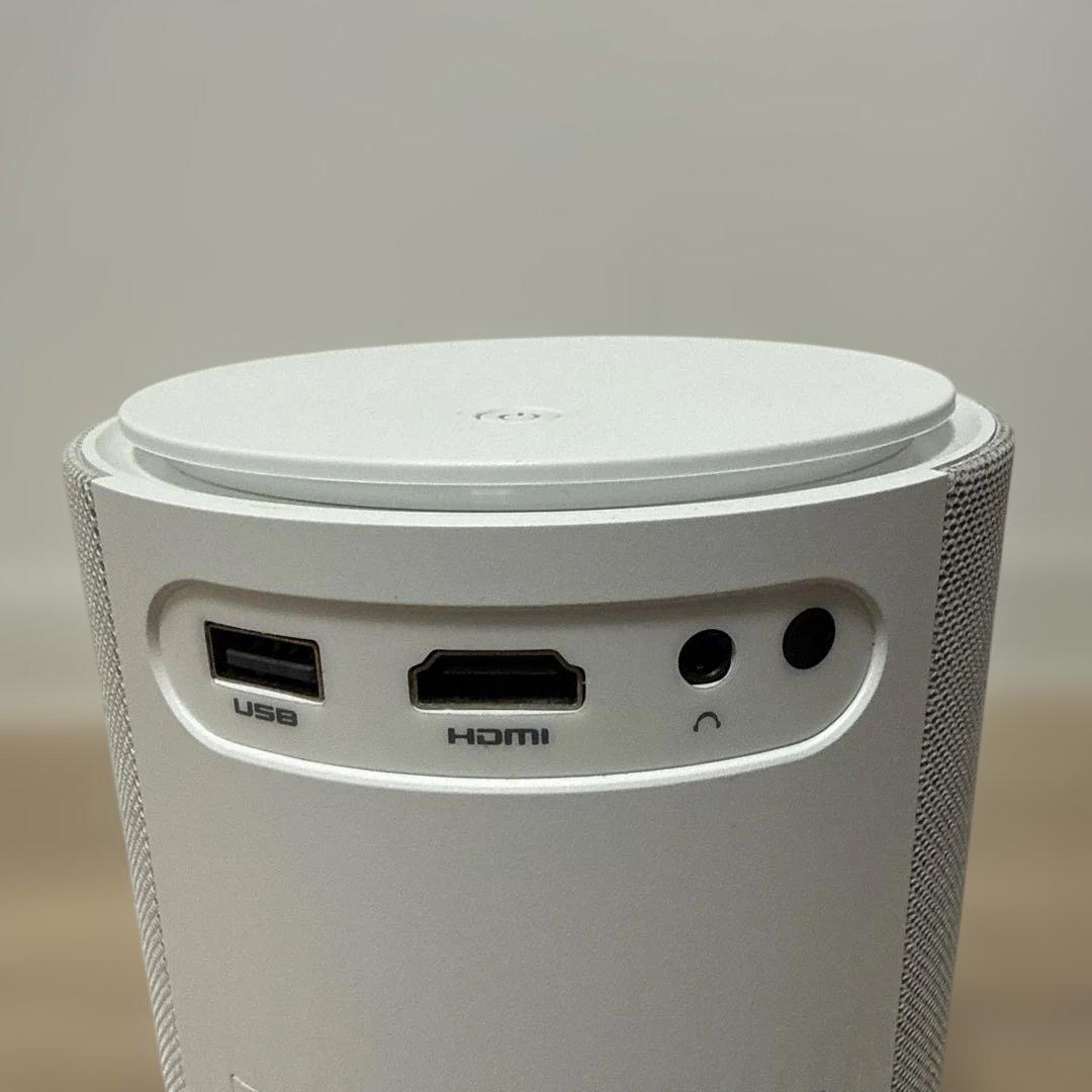 小型プロジェクター　家庭用　ホームシアター　ホワイト　Bluetooth