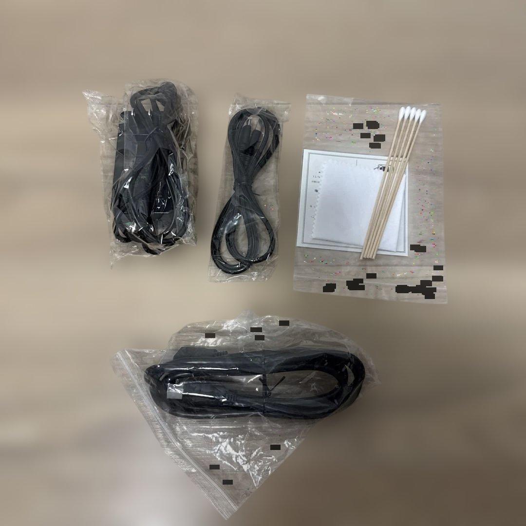 小型プロジェクター　家庭用　ホームシアター　ホワイト　Bluetooth