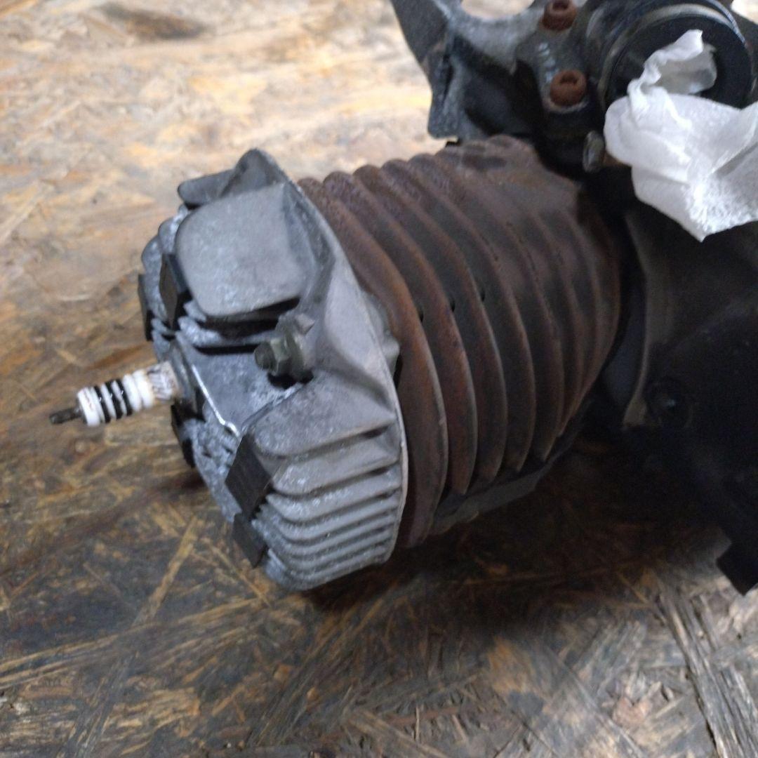 グランドアクシス100エンジン　SB06J