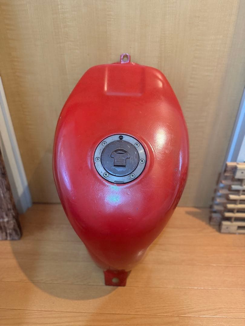 MC22 タンク　CBR250RR