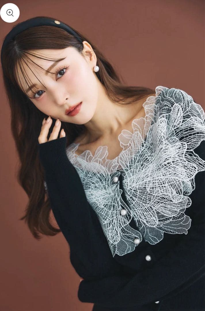 【poláura】ポローラ　 レースフリルカーディガン　ブラック