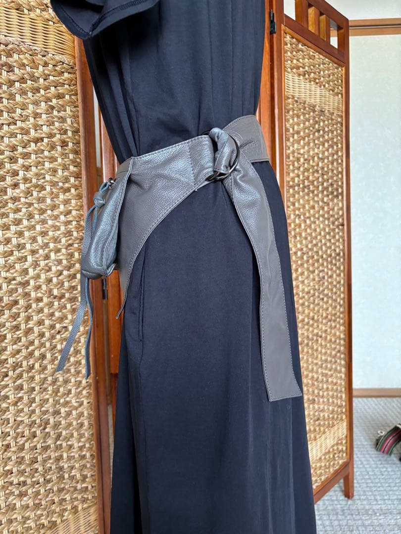 PRIDEBISグレー レザー ウエストポーチ