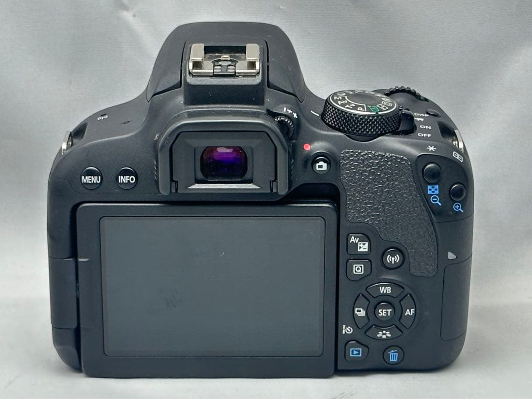 安心フルセット♪Canon EOS Kiss X9i ズームレンズセット♪